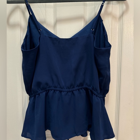 Express  top - Picture 5 of 13